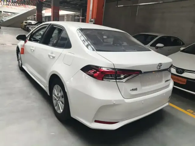 Toyota Corolla — Фото автомобиля 4