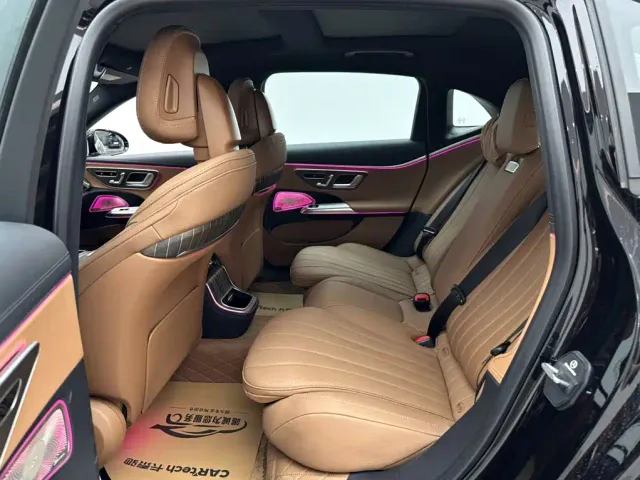 Mercedes-Benz E-Class — Фото автомобиля 9