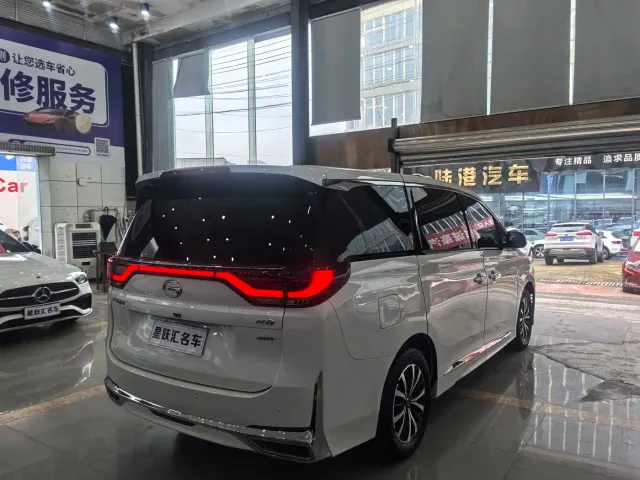 GAC Trumpchi M8 — Фото автомобиля 6