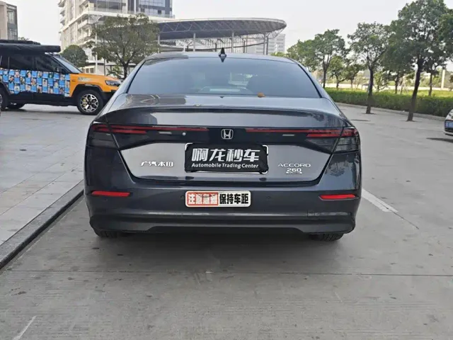 Honda Accord — Фото автомобиля 8