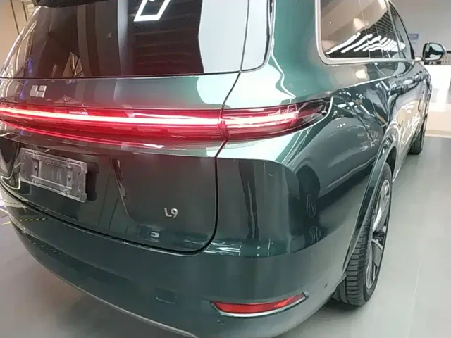 Li Auto L9 — Фото автомобиля 7
