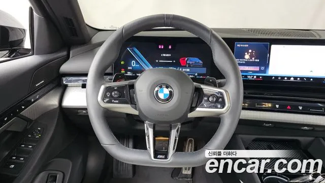 BMW 5-Series — Фото автомобиля 12