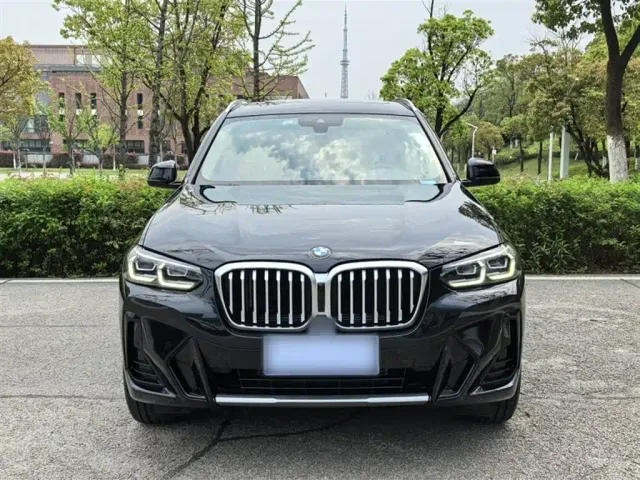 BMW X3 — Фото автомобиля 2