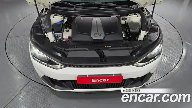 Kia EV6 — Фото автомобиля 6