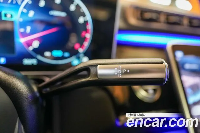 Mercedes-Benz S-Class — Фото автомобиля 12