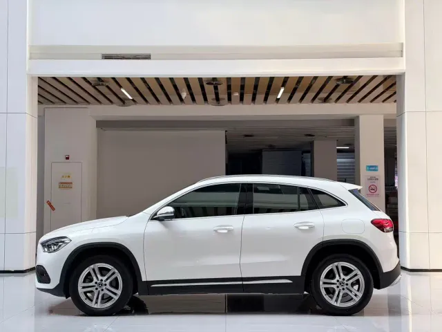 Mercedes-Benz GLA-Class — Фото автомобиля 8