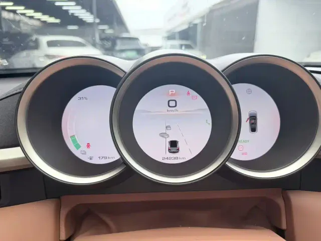 Ora Ora Lightning Cat 2022 555km Premium Edition — Фото автомобиля 5