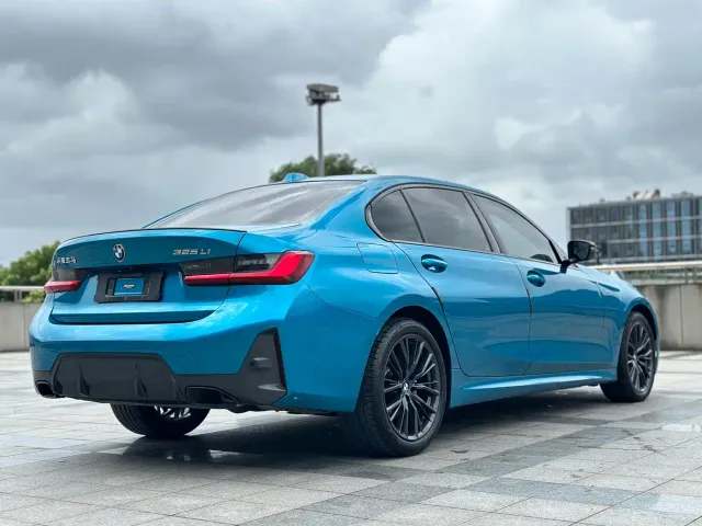 BMW 3 Series — Фото автомобиля 24