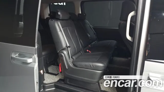 Hyundai Staria Staria — Фото автомобиля 11