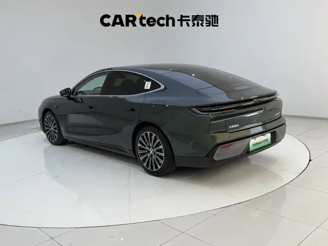 Geely Galaxy Xingyao 8 — Фото автомобиля 7