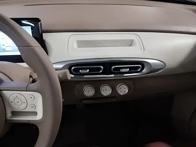 Wuling Hongguang Mini EV — Фото автомобиля 12