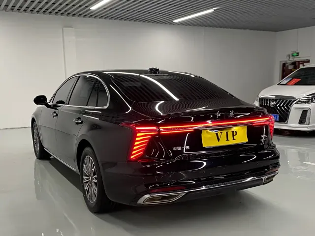 Hongqi H5 — Фото автомобиля 15