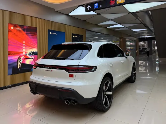 Porsche Macan — Фото автомобиля 14