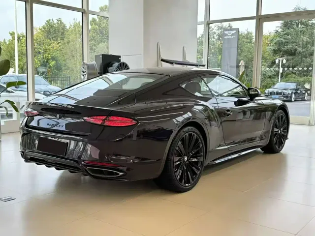 Bentley Continental — Фото автомобиля 3