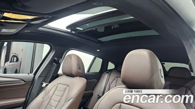 BMW X4 xDrive20i M Sport — Фото автомобиля 24