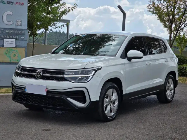Фотография автомобиля — Volkswagen Tharu