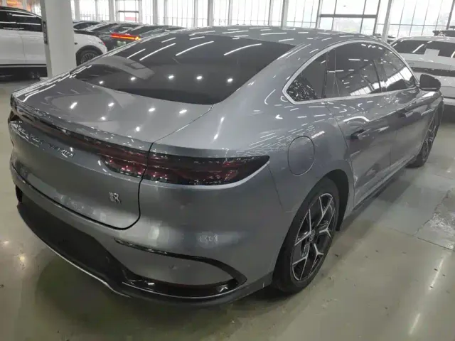 BYD Han — Фото автомобиля 3