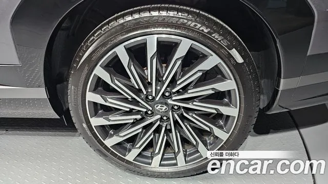 Hyundai Santafe Santa Fe (MX5) Бензин 2.5T 4WD — Фото автомобиля 19