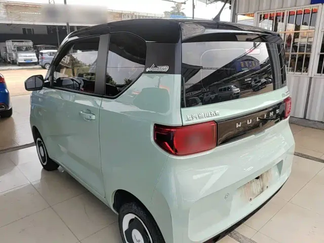 Wuling Hongguang Mini EV — Фото автомобиля 4