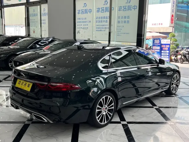 Jaguar XFL — Фото автомобиля 14