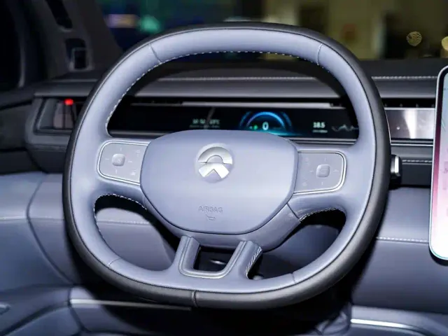 Nio ES8 — Фото автомобиля 15