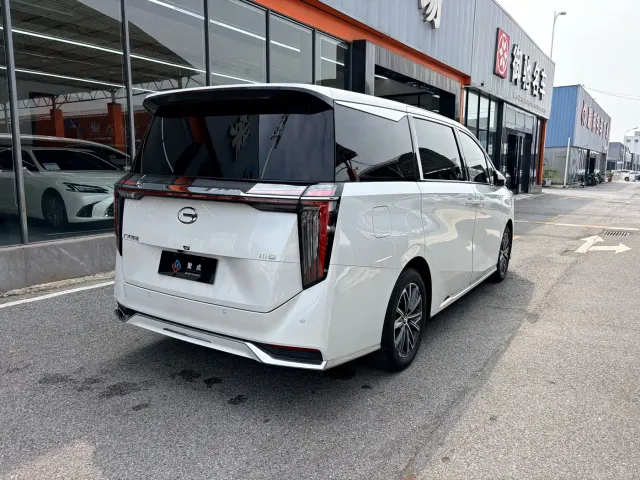GAC Trumpchi M8 — Фото автомобиля 6