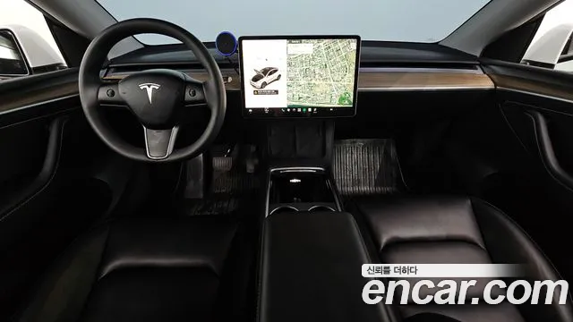 Tesla Model Y — Фото автомобиля 7