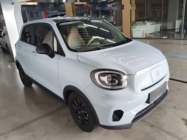 Leapmotor T03 — Фото автомобиля 3