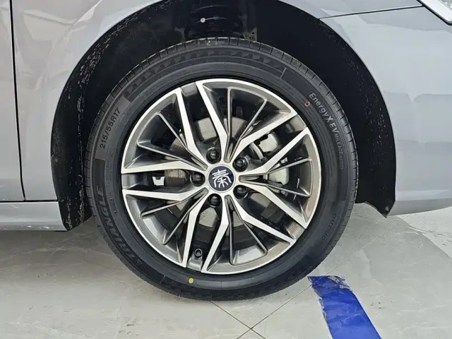 BYD Qin PLUS — Фото автомобиля 6