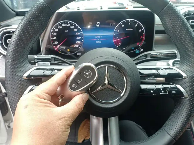 Mercedes-Benz C-Class — Фото автомобиля 16