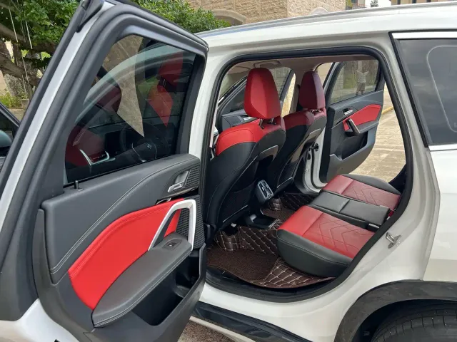 BMW X1 — Фото автомобиля 10