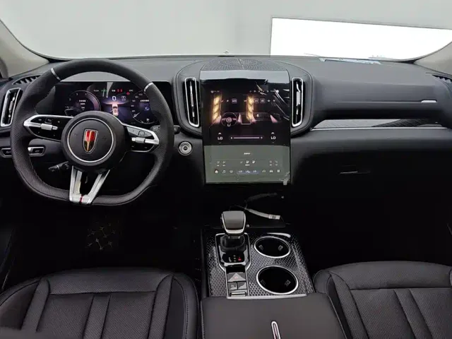 Hongqi HS3 — Фото автомобиля 12