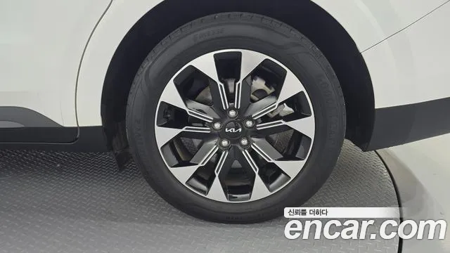 Kia Canival Carnival 4 поколение Дизель 9 мест Prestige — Фото автомобиля 5