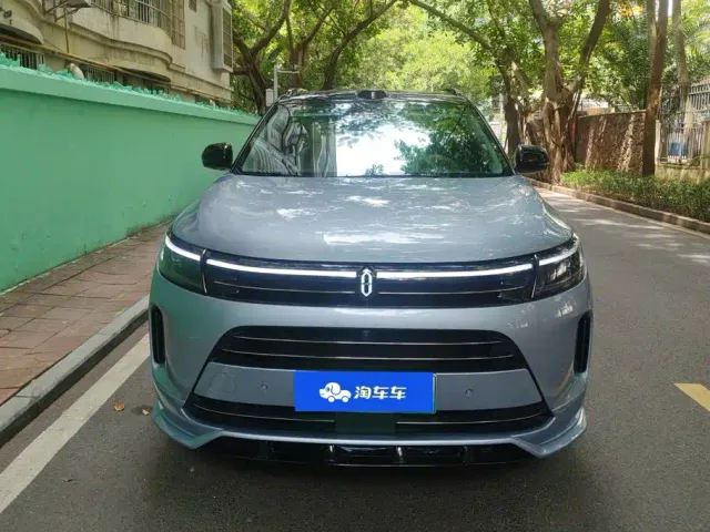 Aito M7 — Фото автомобиля 2