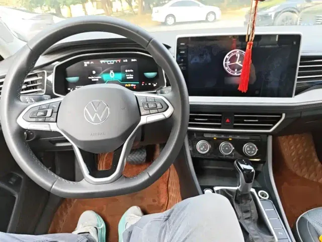 Volkswagen Sagitar — Фото автомобиля 9
