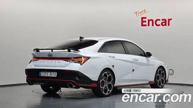 Hyundai AVANTE — Фото автомобиля 2