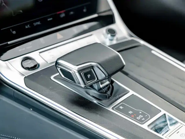 Audi A6L — Фото автомобиля 15
