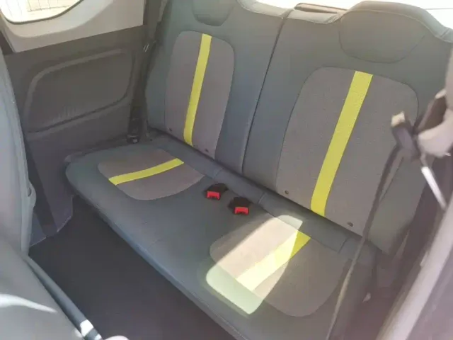 Wuling Hongguang Mini EV — Фото автомобиля 16