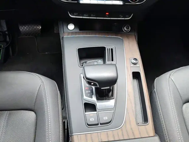 Audi Q5L — Фото автомобиля 13