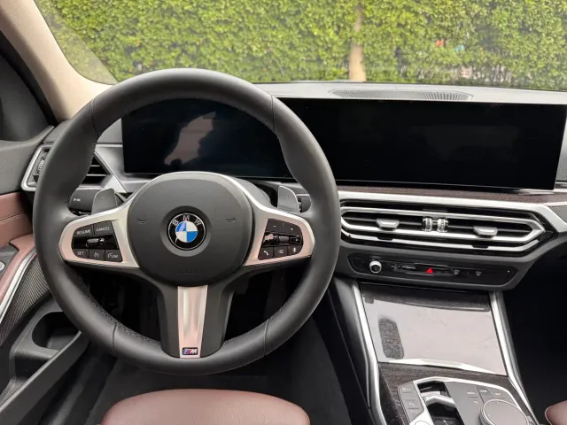 BMW 3 Series — Фото автомобиля 12