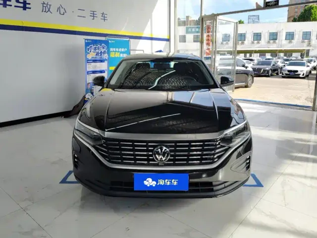 Volkswagen Passat — Фото автомобиля 2