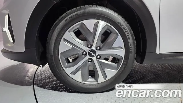 Kia Niro Niro Plus Air — Фото автомобиля 5