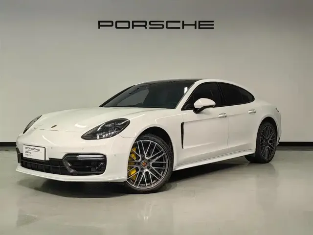 Фотография автомобиля — Porsche Panamera