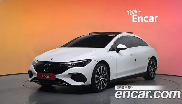 Фотография автомобиля — Mercedes-Benz EQE