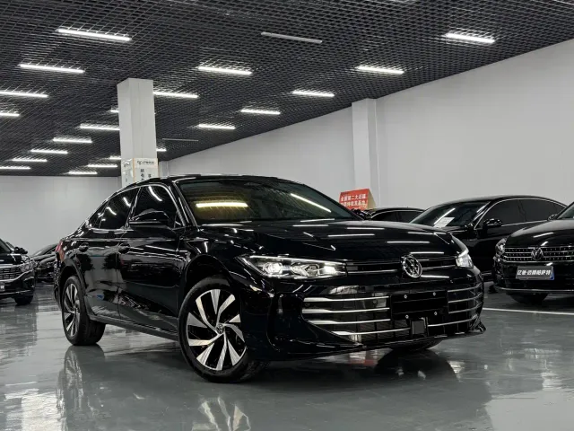 Volkswagen Passat — Фото автомобиля 3