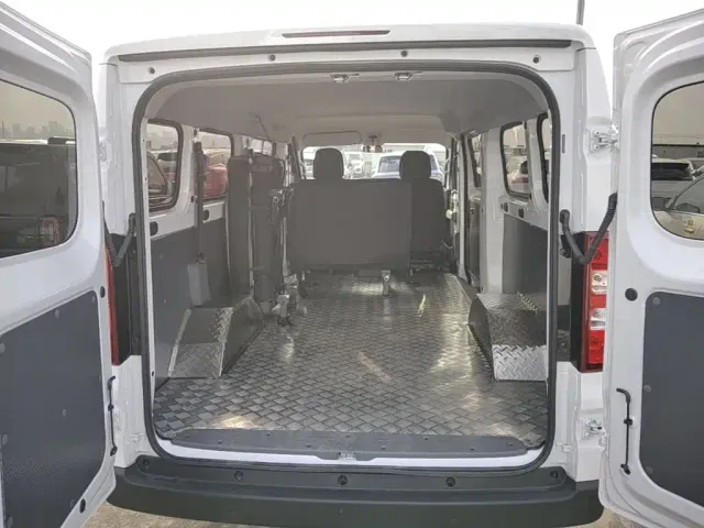 Wuling Yangguang — Фото автомобиля 18
