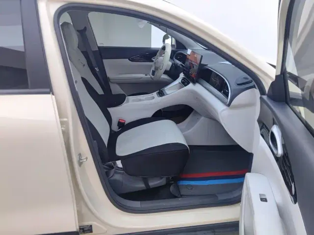 Geely Starry Wish — Фото автомобиля 8