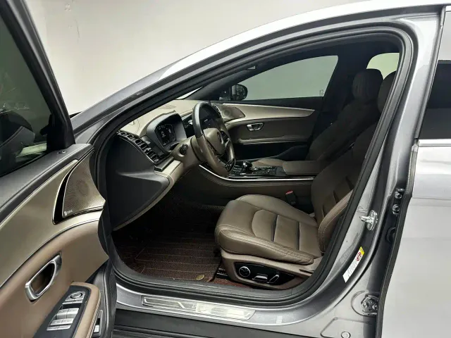 BYD Han — Фото автомобиля 10