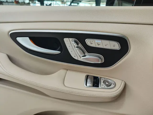 Mercedes-Benz V-Class — Фото автомобиля 19