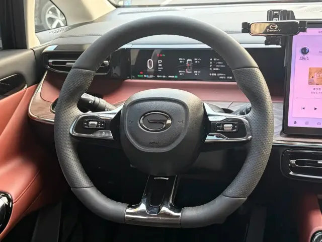 GAC Trumpchi Trumpchi E8 NEV 2024 150km Soaring Dragon Starlight+ — Фото автомобиля 6